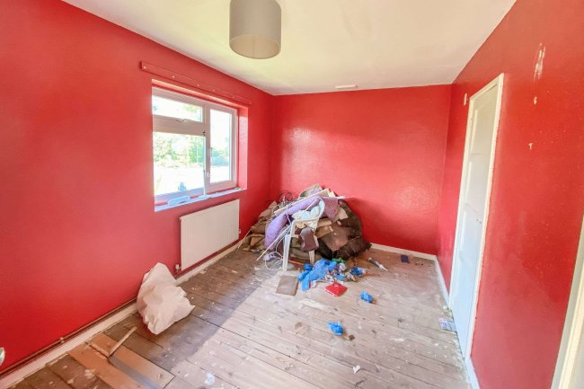 37 Dixon Way, Calne, Wiltshire, SN11 9AN 6