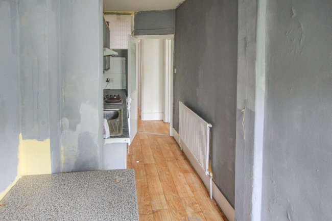 4 Aldborough Road, St. Leonards-on-Sea East Sussex    TN37 6SE 3