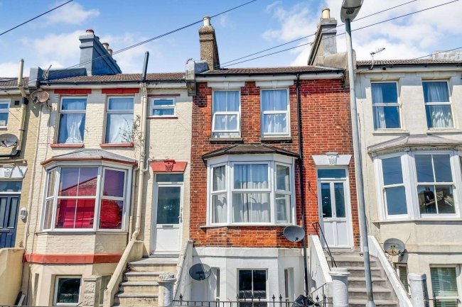 4 Aldborough Road, St. Leonards-on-Sea East Sussex    TN37 6SE 3