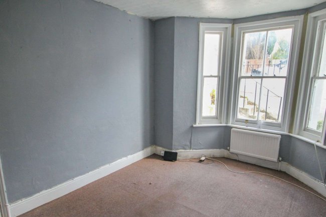 4 Aldborough Road, St. Leonards-on-Sea East Sussex    TN37 6SE 3