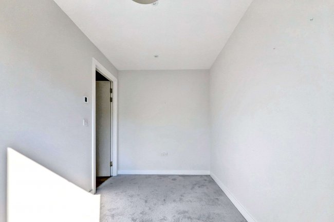 134 Battersea High Street, Battersea, London SW11 3JR 7