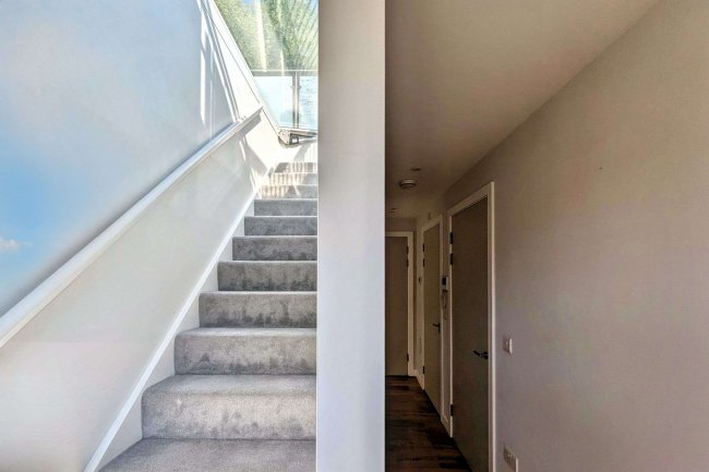 134 Battersea High Street, Battersea, London SW11 3JR 7