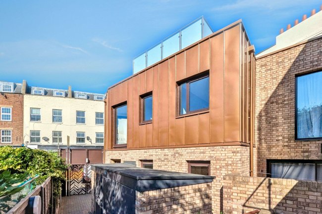 134 Battersea High Street, Battersea, London SW11 3JR 7