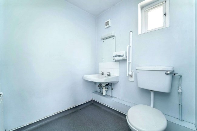 19 Chilgrove Road, Portsmouth PO6 2ER 6