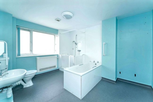 19 Chilgrove Road, Portsmouth PO6 2ER 6