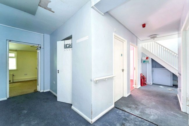 19 Chilgrove Road, Portsmouth PO6 2ER 6