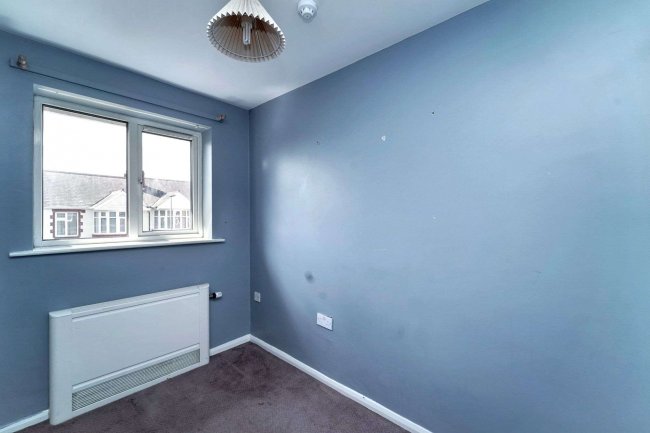 19 Chilgrove Road, Portsmouth PO6 2ER 6