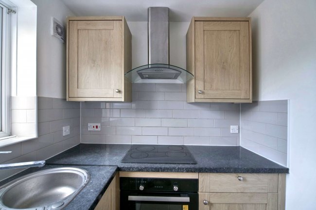 7 Alan Hocken Way, Stratford, London, E15 3AT 6