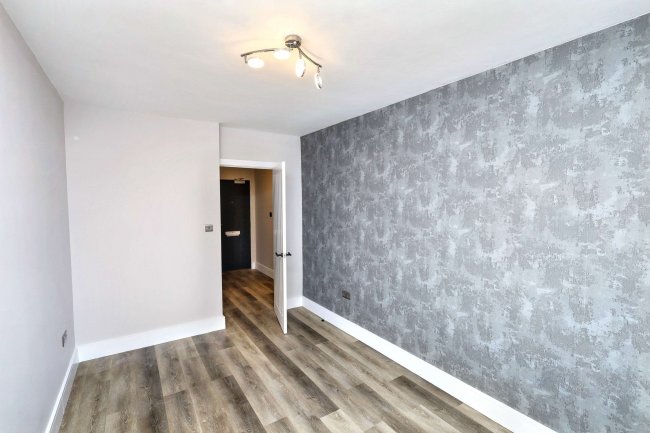 37 Westland House, Rymill Street, London, E16 2LE 8