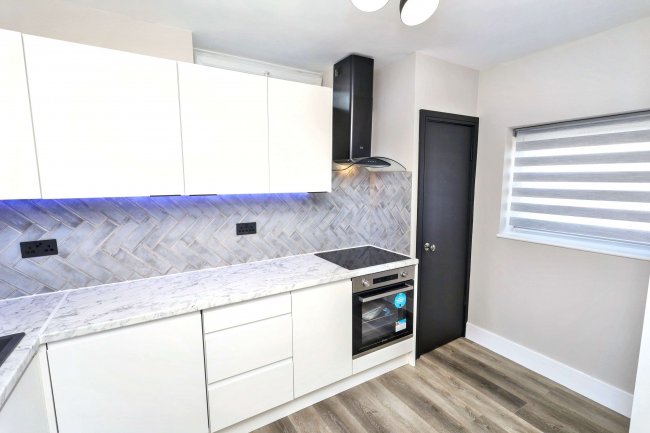 37 Westland House, Rymill Street, London, E16 2LE 8