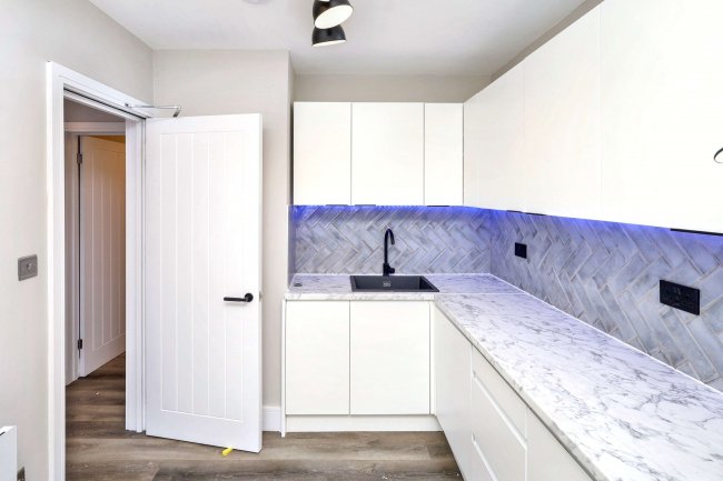 37 Westland House, Rymill Street, London, E16 2LE 8