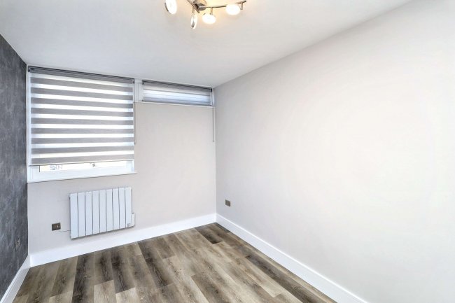 37 Westland House, Rymill Street, London, E16 2LE 8