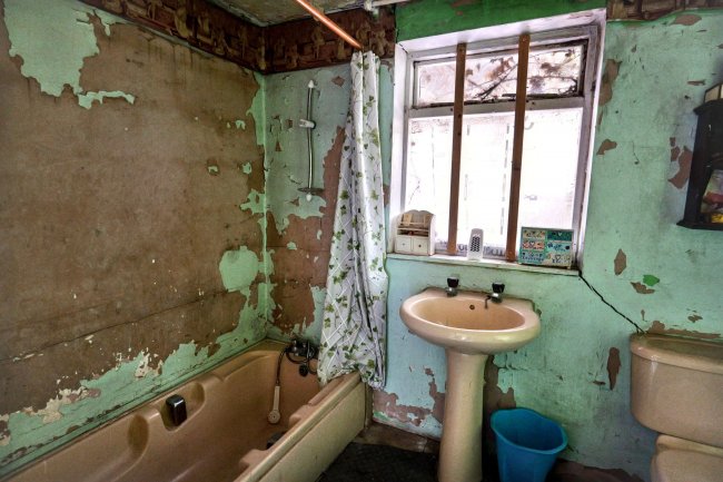 6 Beach Road, Southsea, Hampshire, PO5 2JH 5