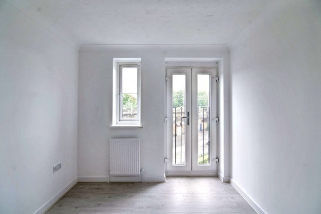 8 Lagonda House, Tidworth Street, Bow, London, E3 4XS 2