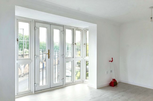 8 Lagonda House, Tidworth Street, Bow, London, E3 4XS 2