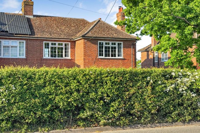 37 Rendham Road, Saxmundham, Suffolk, IP17 1EA 3