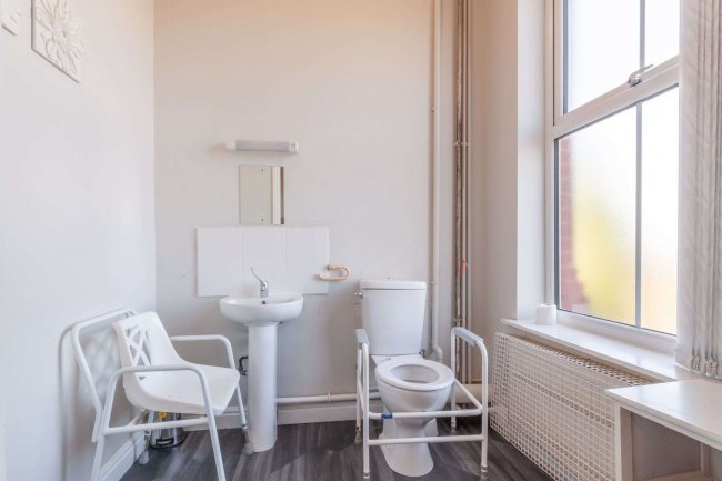 Oaklands Rest, Shaw Road, Royton, Oldham,OL2 6DA 8