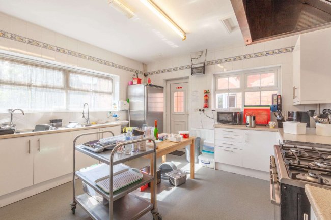 Oaklands Rest, Shaw Road, Royton, Oldham,OL2 6DA 8