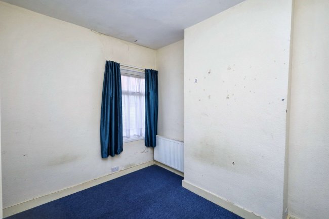 28a Redfern Road, Harlesden, London NW10 9LB 10