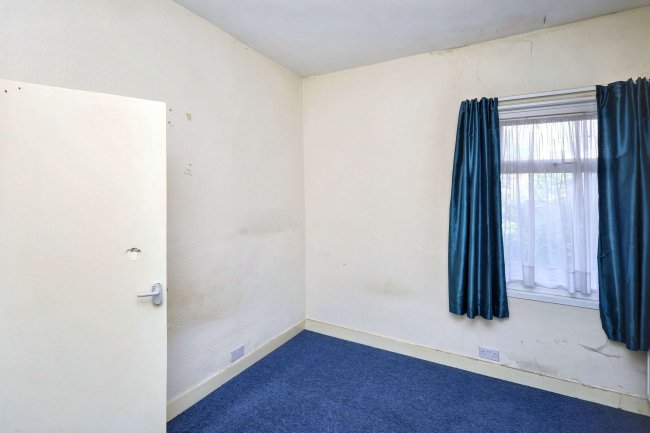 28a Redfern Road, Harlesden, London NW10 9LB 10