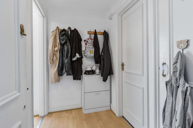 233-235 Kilburn High Road, London, NW6 7JN 15