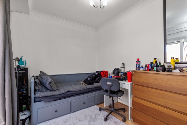 233-235 Kilburn High Road, London, NW6 7JN 15