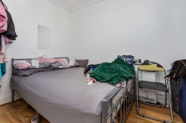 233-235 Kilburn High Road, London, NW6 7JN 15