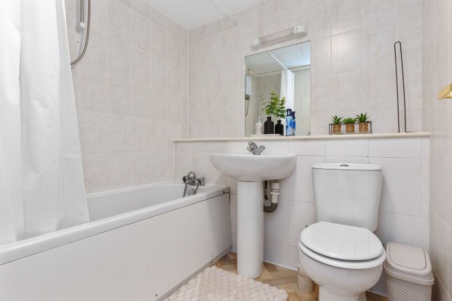 233-235 Kilburn High Road, London, NW6 7JN 15