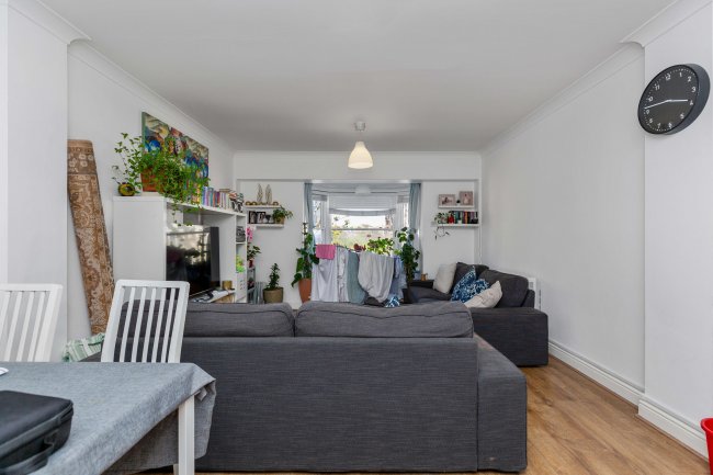 233-235 Kilburn High Road, London, NW6 7JN 15