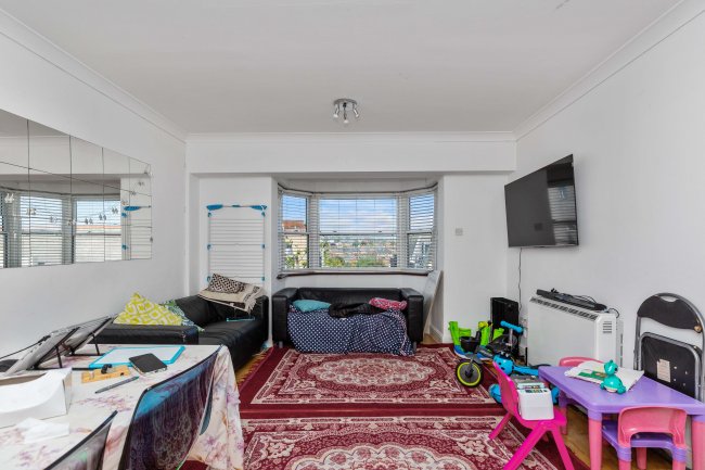 233-235 Kilburn High Road, London, NW6 7JN 15