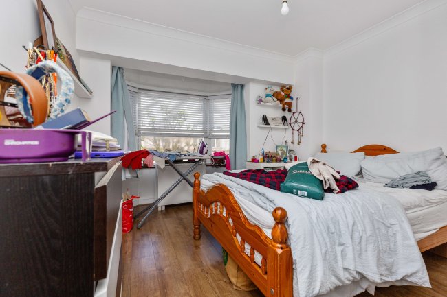 233-235 Kilburn High Road, London, NW6 7JN 15