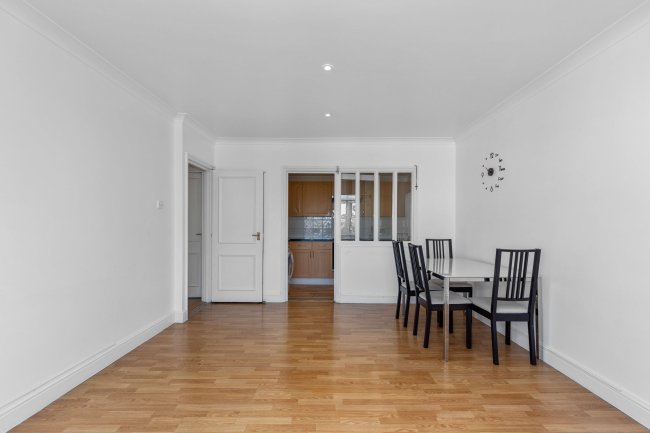 233-235 Kilburn High Road, London, NW6 7JN 15