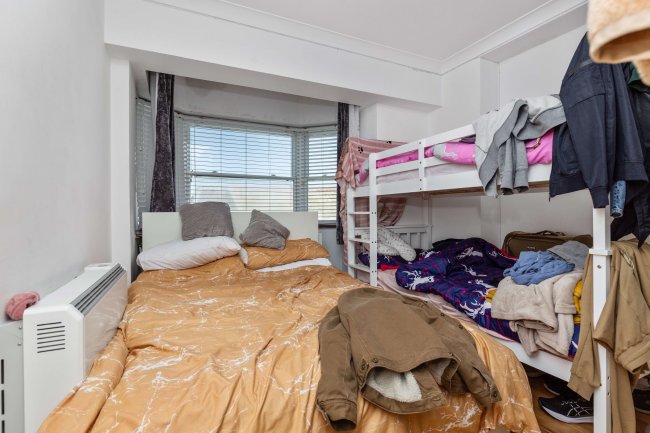 233-235 Kilburn High Road, London, NW6 7JN 15