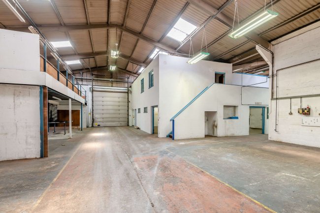Units 4 & 5 Bulwark Industrial Estate, Chepstow, NP16 5QZ 6