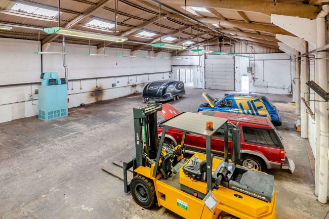 Units 4 & 5 Bulwark Industrial Estate, Chepstow, NP16 5QZ 6