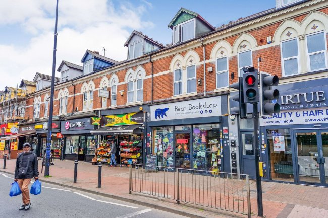 588 Bearwood Road, Birmingham, B66 4BW 2
