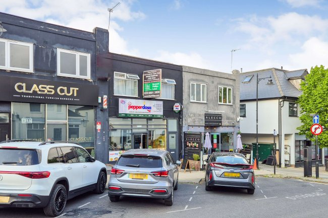 75 & 75C Queens Road, Buckhurst Hill, Essex, IG9 5BW 9