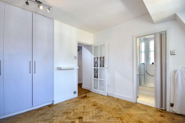 36 Mulberry Close, Beaufort Street, London, SW3 5AB 1