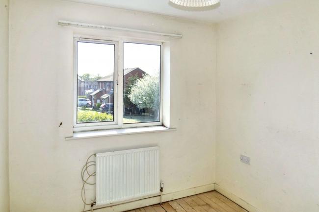 2 Greenbanks, Blackpool, Lancashire, FY2 0NZ 1