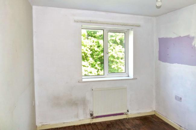 2 Greenbanks, Blackpool, Lancashire, FY2 0NZ 1