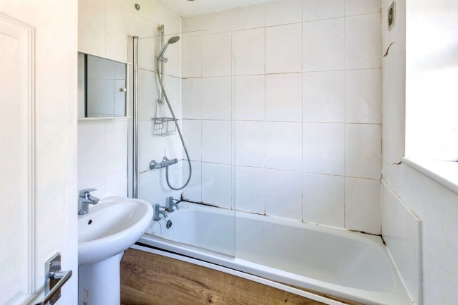 50 Kingsthorpe Avenue, Corby, NN17 2PX 2