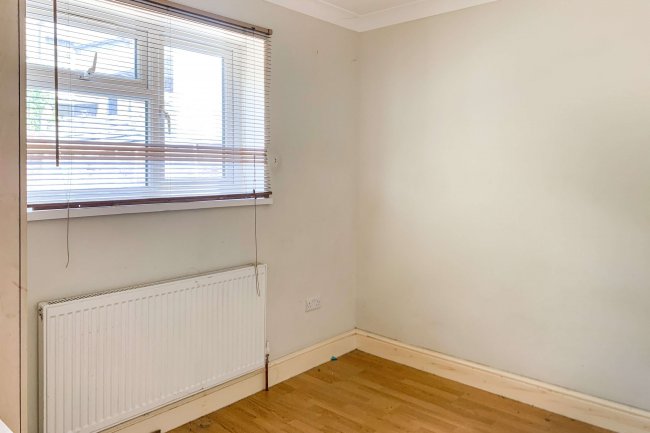 105 Coopers Lane, Leyton, London E10 5DG 8