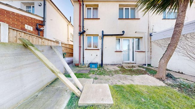 128 Westbury Road, Southend-On-Sea, Essex, SS2 4DN 2