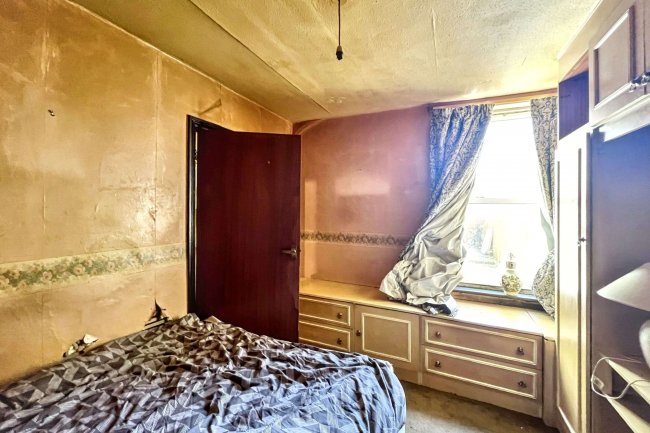 112 Lebanon Road, Croydon, Surrey, CR0 6US 8