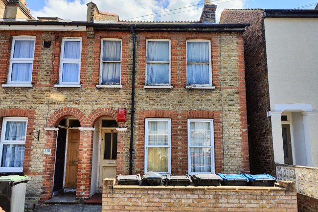 112 Lebanon Road, Croydon, Surrey, CR0 6US 8
