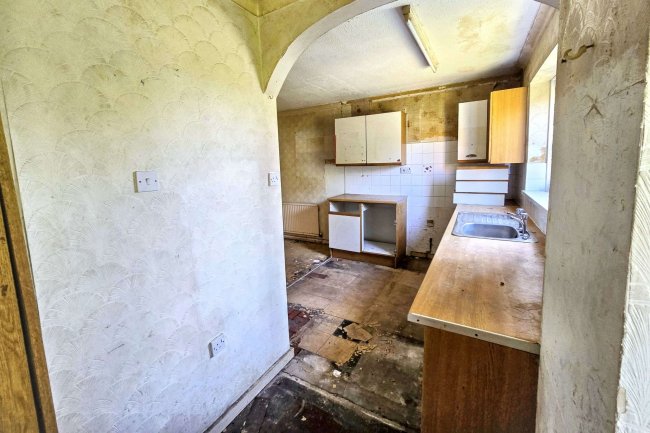 2 Salcombe Court, Plymouth Road, Scunthorpe, Lincolnshire, DN17 1XE 10