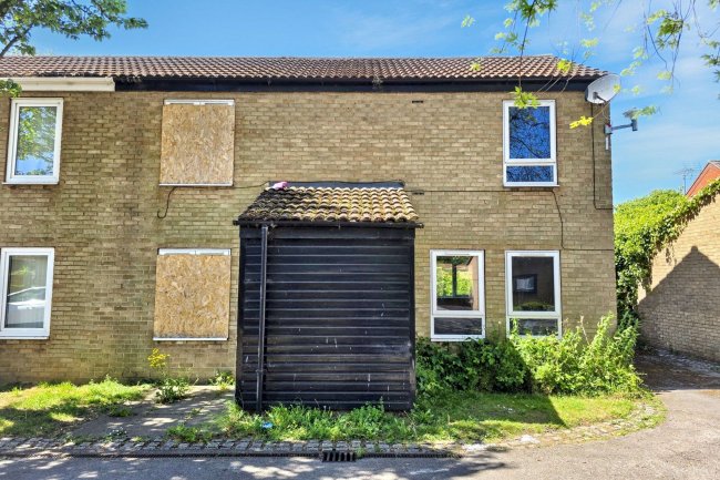 2 Salcombe Court, Plymouth Road, Scunthorpe, Lincolnshire, DN17 1XE 10