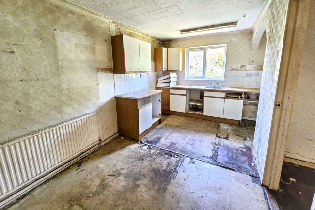 2 Salcombe Court, Plymouth Road, Scunthorpe, Lincolnshire, DN17 1XE 10