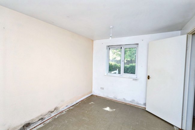 13 Swallow Lane, St. Albans, Hertfordshire, AL1 5RN 4