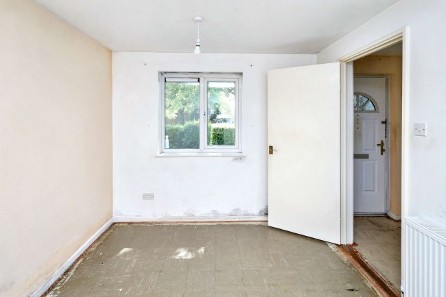 13 Swallow Lane, St. Albans, Hertfordshire, AL1 5RN 4